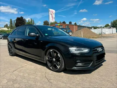 Gebraucht Audi A4 S-Line 150 PS (110 kW) 2012 Schwarz Kombi