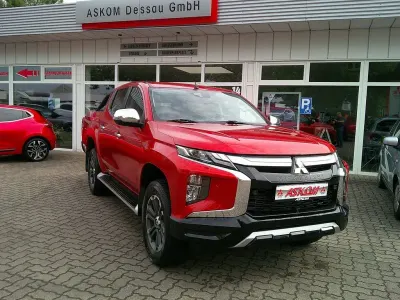 Gebraucht Mitsubishi L200 Top 150 PS (110 kW) 2021 Orange Pickup