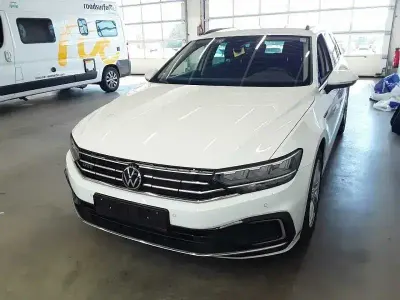 Gebraucht VW Passat GTE 218 PS (160 kW) 2022 Weiß Kombi
