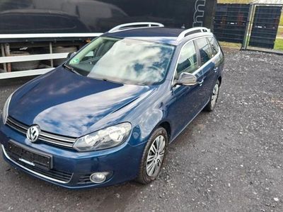 Gebraucht VW Golf VI Comfortline 105 PS (77 kW) 2011 Blau Kleinwagen