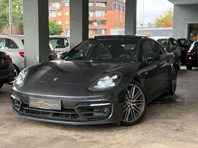 Porsche Panamera 4