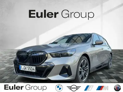 Gebraucht BMW 540 Performance 286 PS (210 kW) 2026 Oxidgrau ii metallic Kombi