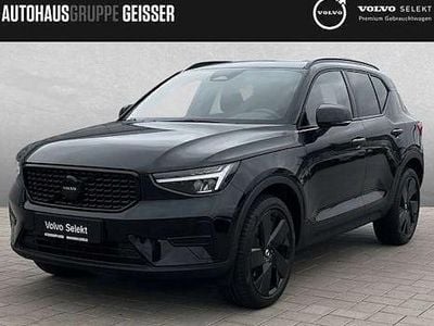 Neu Volvo XC40 Plus 163 PS (119 kW) 2025 Schwarz SUV