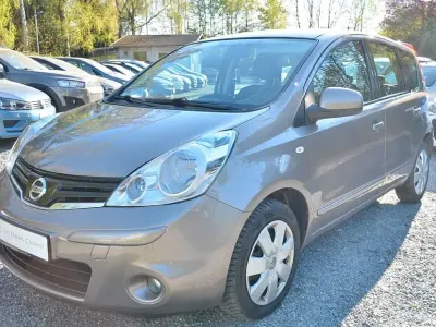Usata Nissan Note Acenta 88 CV (64 kW) 2011 Marrone Berlina