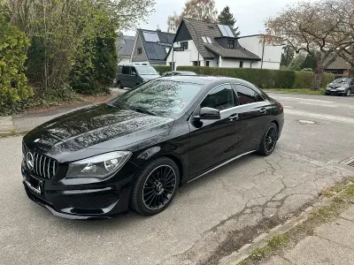Gebraucht Mercedes CLA200 145 PS (106 kW) 2013 Schwarz Coupé