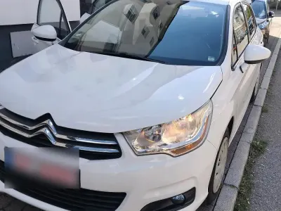 Gebraucht Citroën C4 Tendance 120 PS (88 kW) 2012 Weiß Kleinwagen