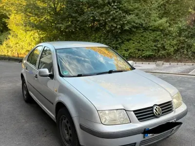 Gebraucht VW Bora 101 PS (74 kW) 1998 Silber Limousine
