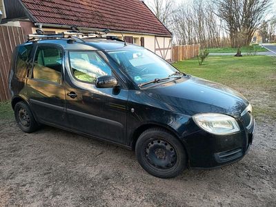 Używany Skoda Roomster 70 KM (51 kW) 2009 Czarny Minivan