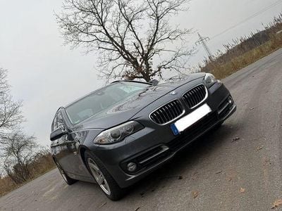 Gebraucht BMW 520 190 PS (139 kW) 2016 Grau Kombi
