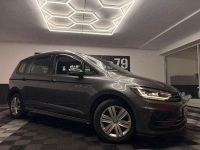 Gebraucht VW Touran R-line 116 PS (85 kW) 2019 Grau Van / Kleinbus