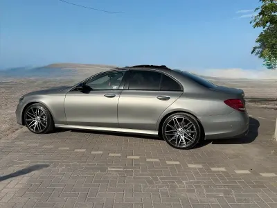 Gebraucht Mercedes E220 194 PS (142 kW) 2016 Weiß Limousine