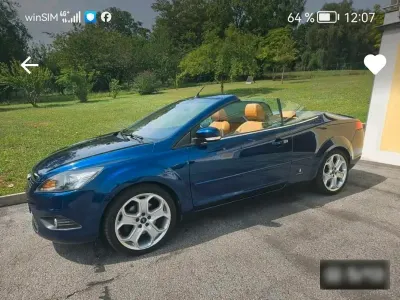 Gebraucht Ford Focus Cabriolet Titanium 145 PS (106 kW) 2010 Blau Cabrio