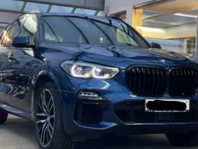 Gebraucht BMW X5 M50 M Sport 530 PS (389 kW) 2020 Blau SUV