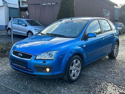 gebraucht Ford Focus Lim. Titanium /TÜV+AU Neu/ATM 120TKM/Leder