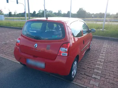 Gebraucht Renault Twingo 75 PS (55 kW) 2011 Rot Kleinwagen