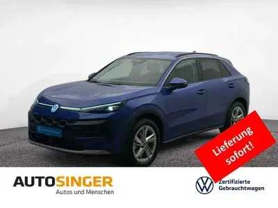 Gebraucht VW T-Roc Cabriolet R 150 PS (110 kW) 2025 Celestial blue metallic SUV