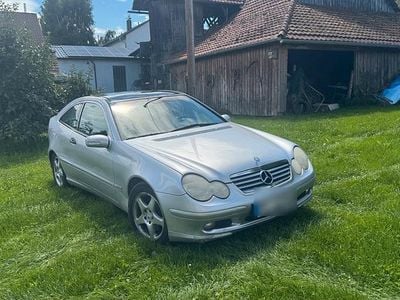 Mercedes C230