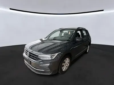 Gebraucht VW Tiguan Life 245 PS (180 kW) 2022 Uranograu SUV