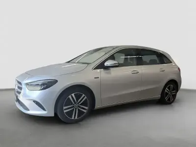 Gebraucht Mercedes B250e 160 PS (117 kW) 2021 Silber Kleinwagen