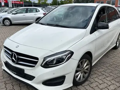 Gebraucht Mercedes B180 122 PS (89 kW) 2016 Weiß Van / Kleinbus