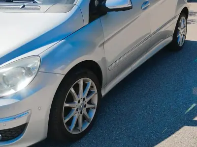 Gebraucht Mercedes B200 131 PS (96 kW) 2008 Grau Van / Kleinbus