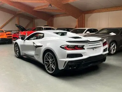 Neu Corvette Z06 646 PS (475 kW) 2025 Grau Cabrio