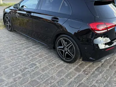 Gebraucht Mercedes A180 AMG line 136 PS (100 kW) 2021 Limousine