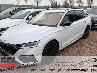 Używany Skoda Octavia RS 200 KM (147 kW) 2022 Biały Sedan/Limuzyna