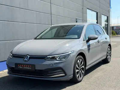 Gebraucht VW Golf VIII Active 110 PS (80 kW) 2022 Grau Limousine