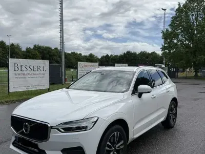 Gebraucht Volvo XC60 Momentum 190 PS (139 kW) 2018 Weiß SUV