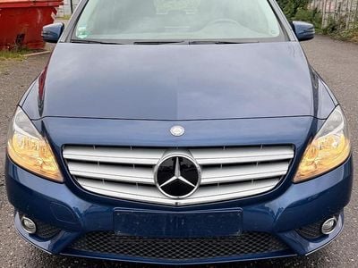 Mercedes B180