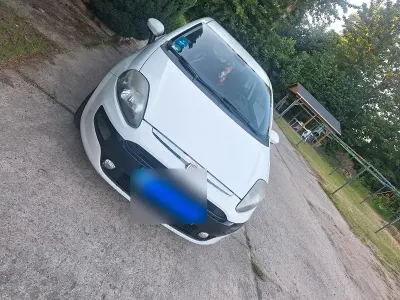 Gebraucht Fiat Punto 69 PS (50 kW) 2011 Weiß Kleinwagen
