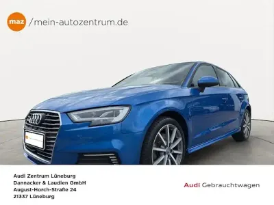 Gebraucht Audi A3 Sportback e-tron Sport 204 PS (150 kW) 2020 Arablau kristalleffekt Kleinwagen