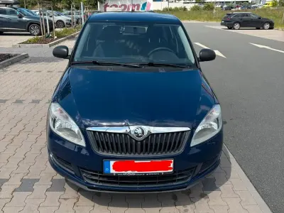 Gebraucht Skoda Fabia Cool Edition 60 PS (44 kW) 2013 Blau Kleinwagen