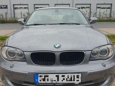 Gebraucht BMW 118 143 PS (105 kW) 2009 Silber Kleinwagen