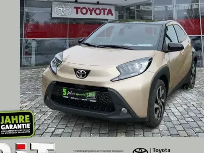 Gebraucht Toyota Aygo X Pulse 72 PS (52 kW) 2023 Schwarz SUV