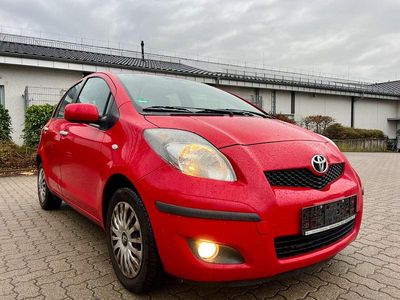 Gebraucht Toyota Yaris Life 101 PS (74 kW) 2010 Rot Kleinwagen
