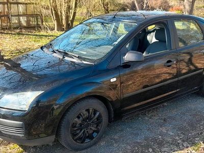 Gebraucht Ford Focus 90 PS (66 kW) 2006 Schwarz Limousine