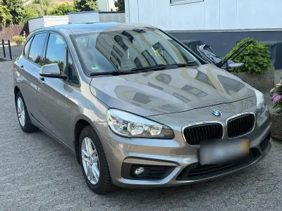 Gebraucht BMW 220 Active Tourer Advantage 192 PS (141 kW) 2014 Grau Van / Kleinbus