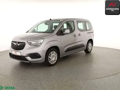 Gebraucht Opel Combo Life Edition 102 PS (75 kW) 2020 Quarz silber Van / Kleinbus