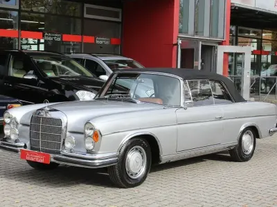 Gebraucht Mercedes 300 SE 160 PS (117 kW) 1964 Silber Cabrio