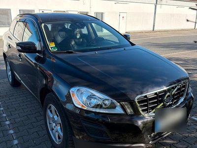 Gebraucht Volvo XC60 163 PS (119 kW) 2011 Schwarz SUV