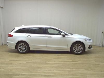 Second-hand Ford Mondeo Titanium 150 CP (110 kW) 2021 Alb Break
