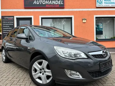 Gebraucht Opel Astra 120 PS (88 kW) 2012 Grau Kombi