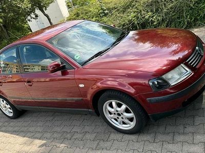Gebraucht 2000 VW Passat Basis Limousine | 1.650 € (Etwas zu teuer)