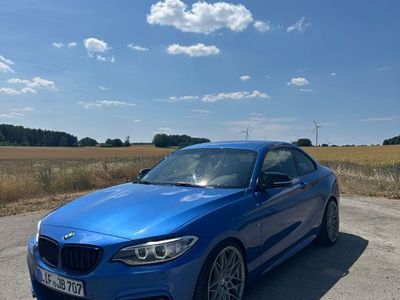BMW 225