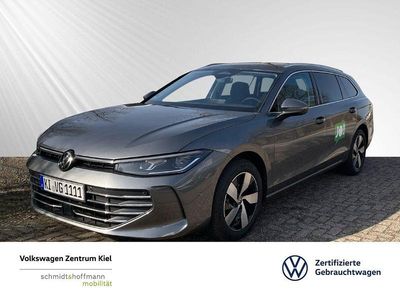 Gebraucht VW Passat Business 150 PS (110 kW) 2025 Grau Kombi