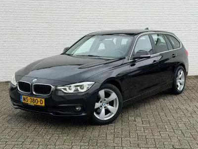 Gebraucht BMW 318 Executive 136 PS (100 kW) 2017 Schwarz Kombi