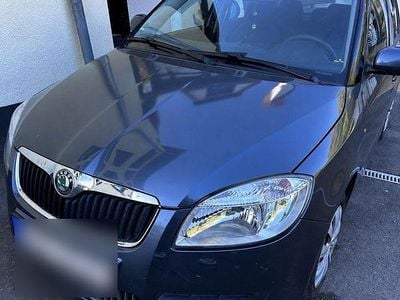 Second-hand Skoda Fabia 60 CP (44 kW) 2009 Gri Berlinǎ