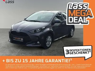 Gebraucht Toyota Yaris 116 PS (85 kW) 2025 Grau Kleinwagen